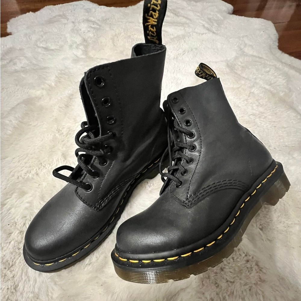 Dr Martens black boots